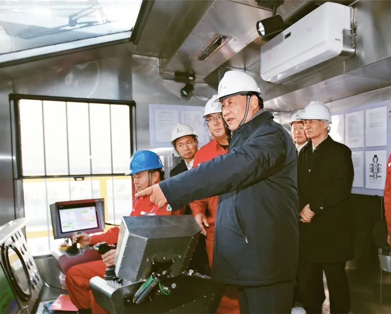 习近平:不断做强做优做大我国数字经济